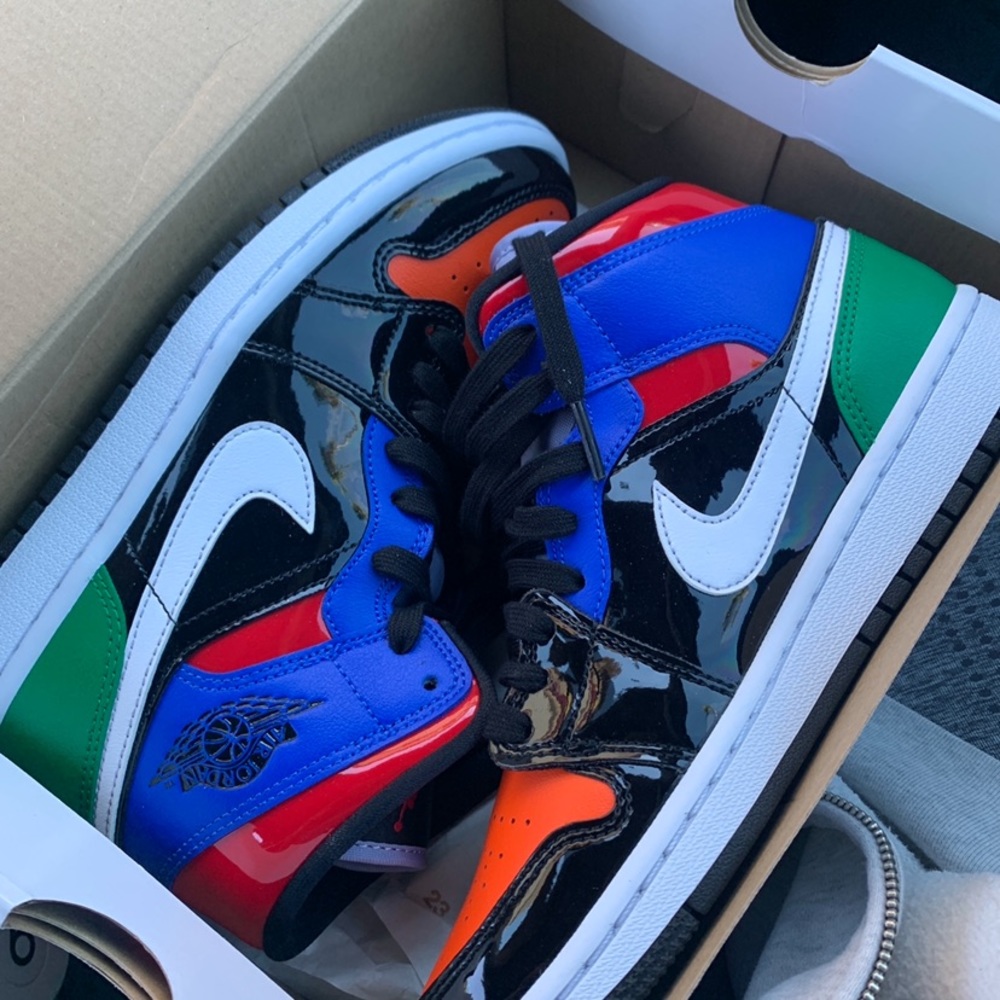Jordan 1 Mid Multi Patent